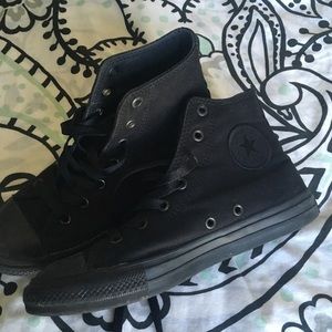 Black Converse